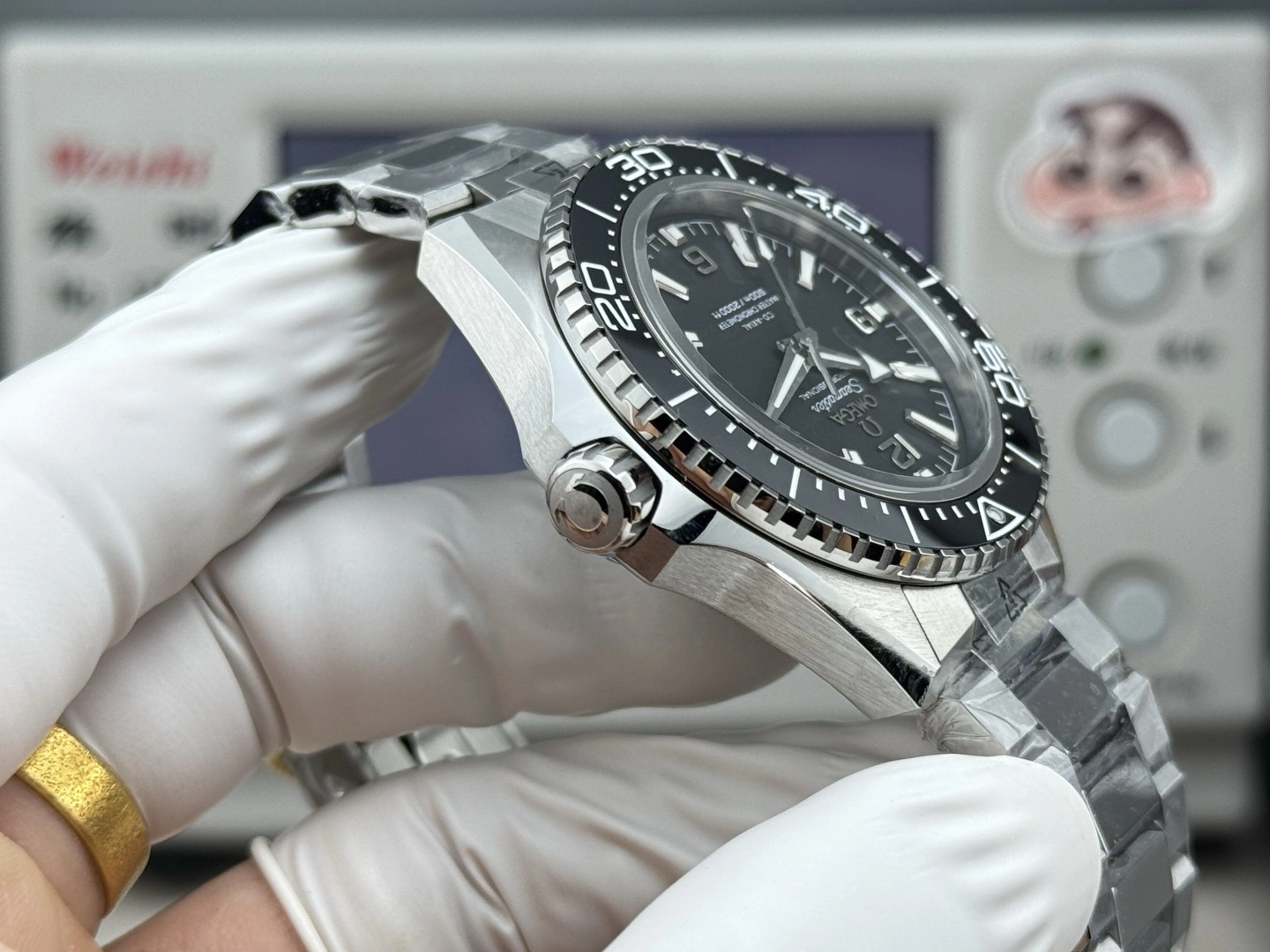 EyeCatching CBD Factory Omega Seamaster Planet Ocean 600M 42mm Black Dial Black Ceramic Bezel (217.30.42.21.01.001) 1:1 Super Clone – Dandong 8912 Movement 301